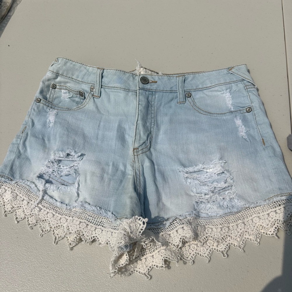 Women’s Altar’d State Shorts - size 29